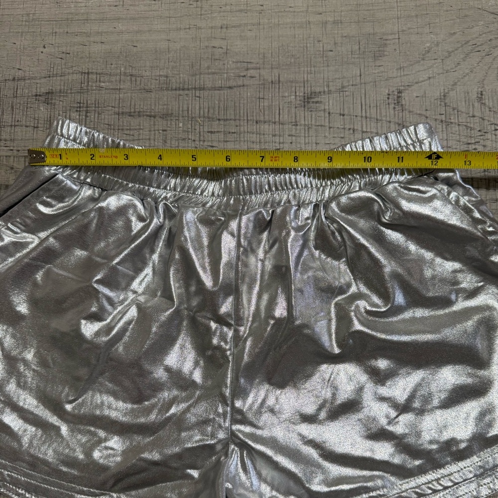 H& M Metallic Silver Running Shorts Size Medium - Picture 6 of 10